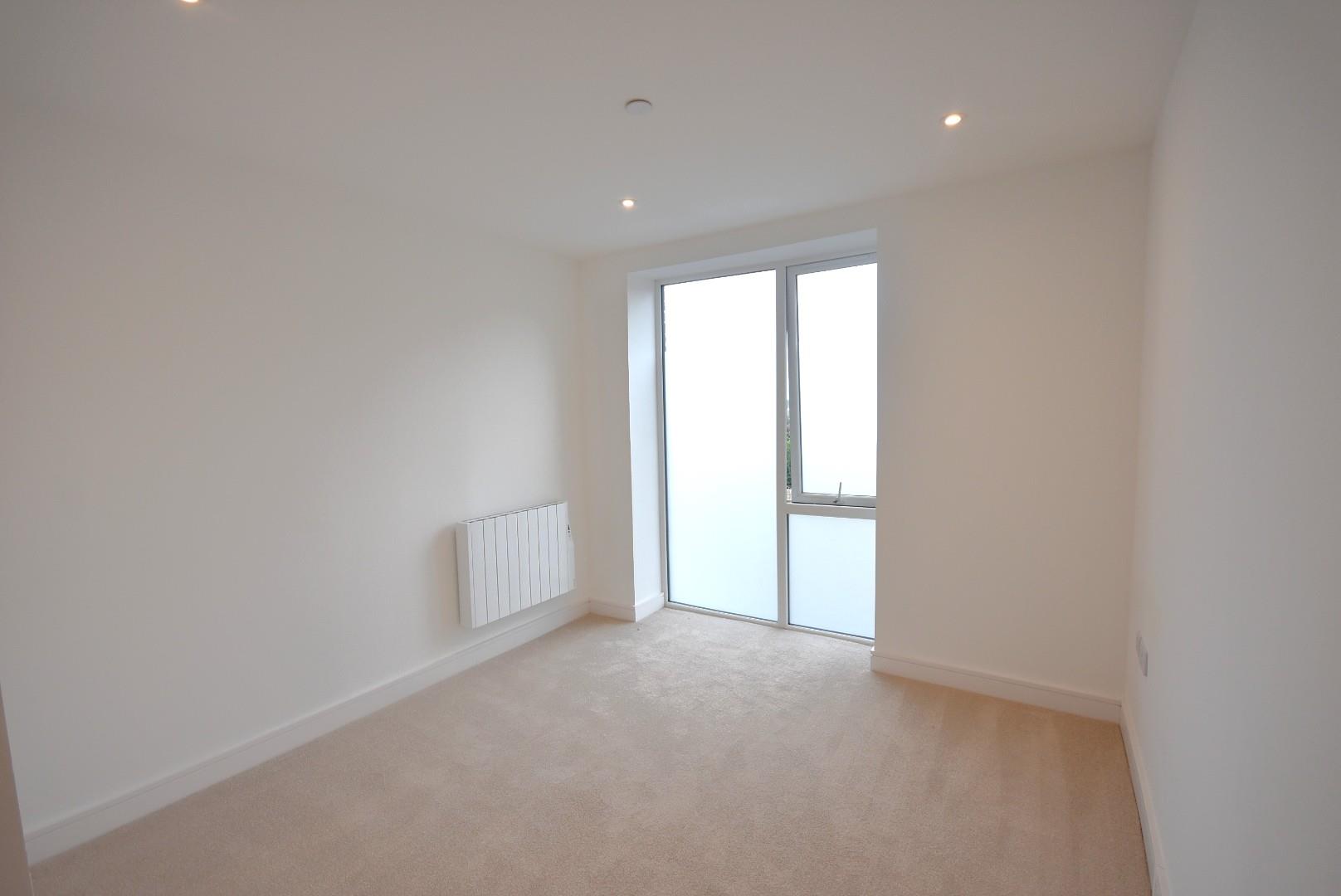 Apartment 8, Windsor Gardens, 56A Windsor Road, Penarth, CF64 1JJ